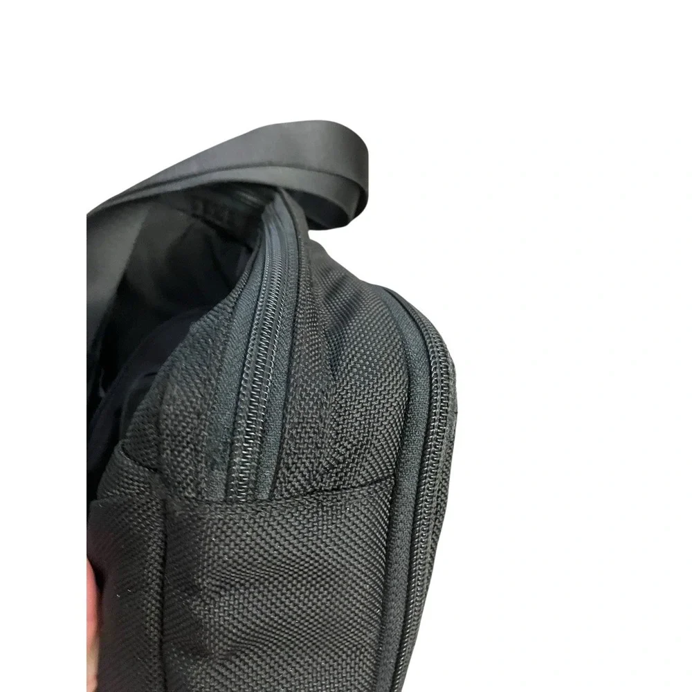 Tumi Yuma Slim Career Nylon Brief Case Laptop Bag Ballistic 16X12  22631DH Black